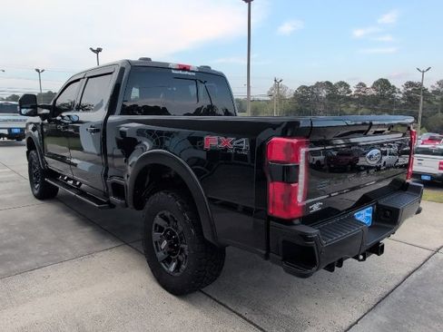 Used 2023 Ford F250 Lariat w/ Sport Appearance Package image 5