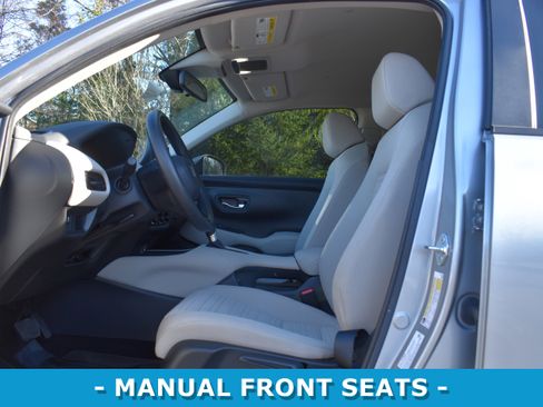 Used 2024 Honda HR-V LX image 4