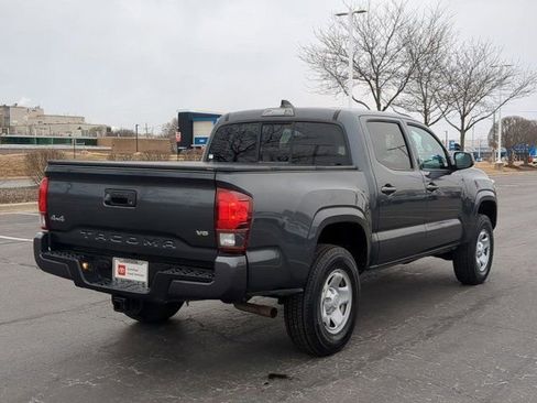 Certified 2022 Toyota Tacoma SR image 5