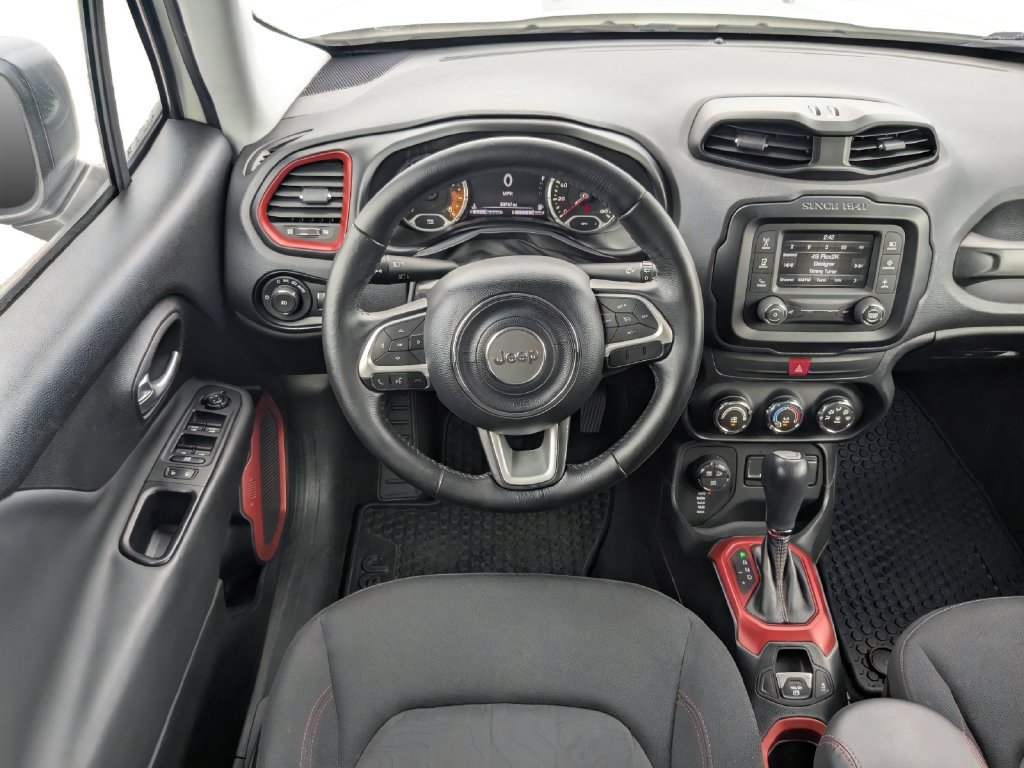 Used 2017 Jeep Renegade Trailhawk w/ Safety & Security Group AWD/4WD image 17