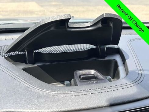 Used 2021 Jeep Cherokee Latitude Lux image 16