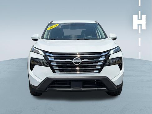 Used 2026 Nissan Rogue SV AWD/4WD image 3