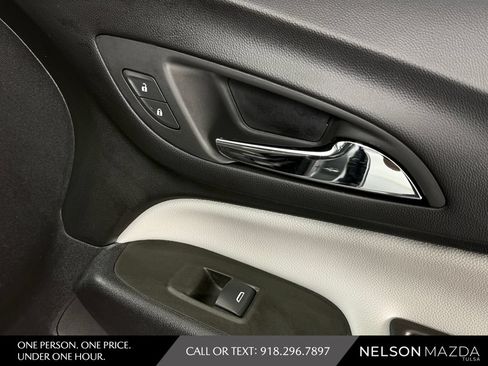 Used 2024 Chevrolet Equinox LS w/ LS Convenience Package FWD image 41