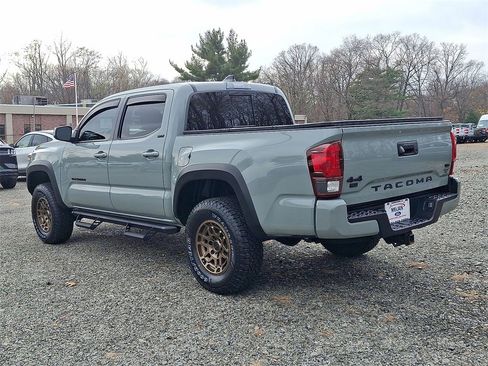 Used 2023 Toyota Tacoma TRD Sport image 11