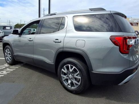 Certified 2023 GMC Acadia SLT w/ Preferred Package image 4