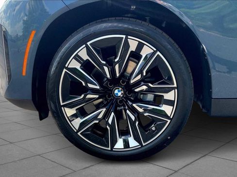 Used 2025 BMW X3 xDrive30i w/ Premium Package image 11