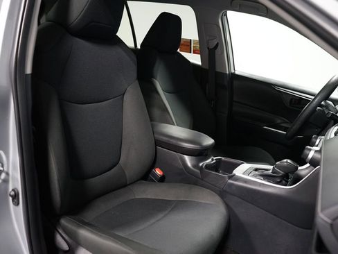 Certified 2025 Toyota RAV4 LE image 26