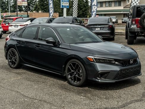 Used 2023 Honda Civic Sport Touring image 5