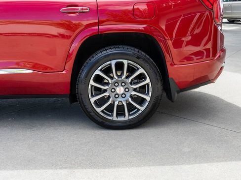 Used 2021 GMC Acadia Denali w/ GMC Pro Grade Package AWD/4WD image 32