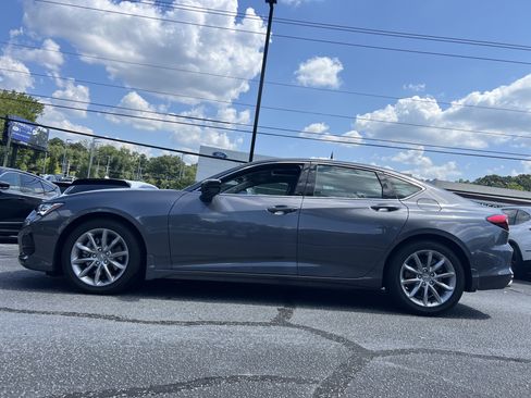Used 2023 Acura TLX FWD image 2
