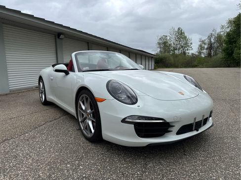 Used 2015 Porsche 911 Carrera S RWD image 6