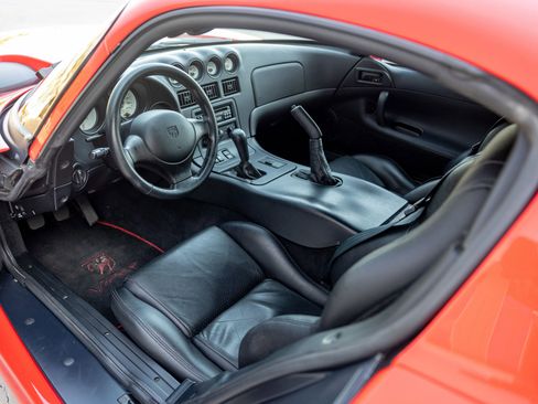 Used 1997 Dodge Viper GTS RWD image 10