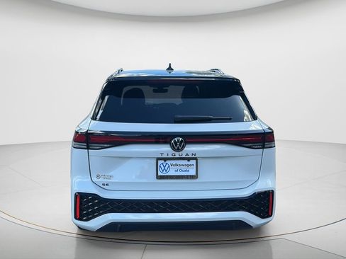 New 2026 Volkswagen Tiguan SE R-Line image 4