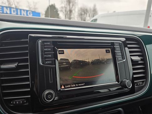 Used 2017 Volkswagen Beetle 1.8T image 14