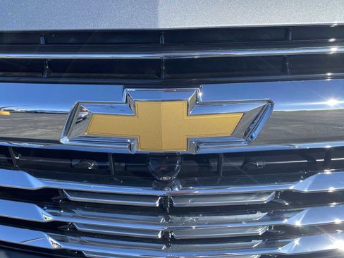 New 2026 Chevrolet Suburban Premier w/ Sun And Tow Package image 32