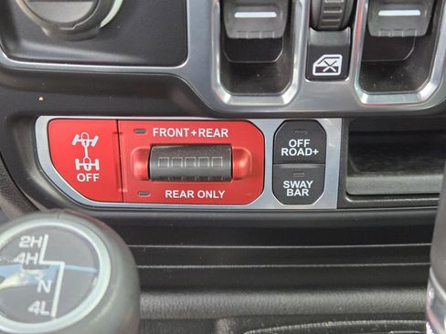 Used 2023 Jeep Wrangler Unlimited Rubicon w/ Safety Group AWD/4WD image 14