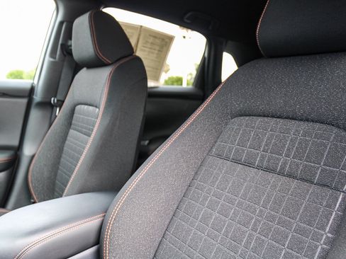 Certified 2025 Honda HR-V Sport image 24