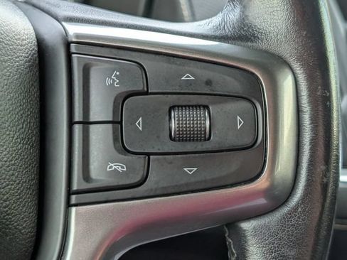 Used 2022 Chevrolet Suburban Premier w/ Premium Package RWD image 28