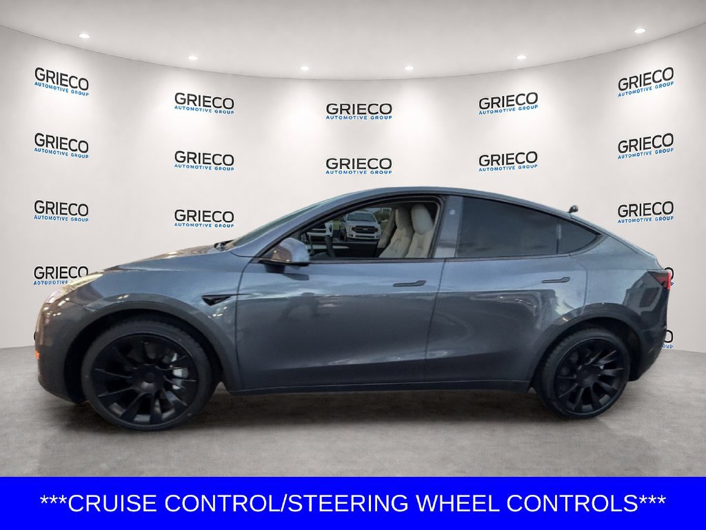 Used 2023 Tesla Model Y AWD image 4