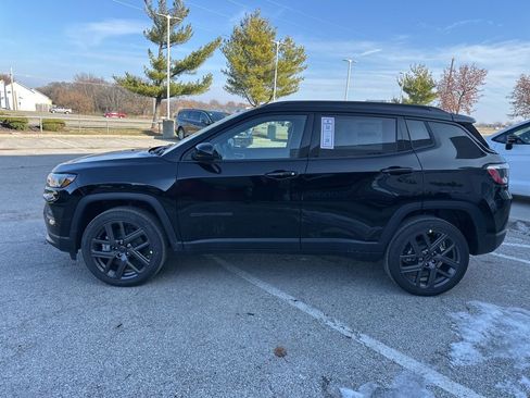 New 2026 Jeep Compass Latitude image 17