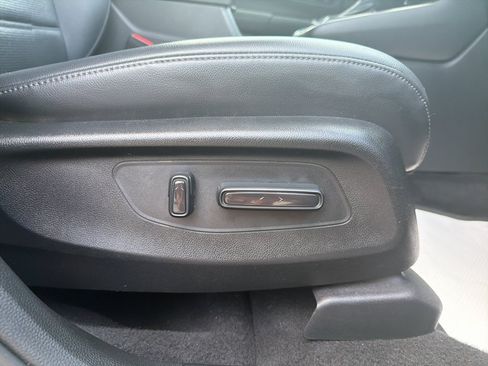 Used 2023 Honda CR-V EX-L image 23