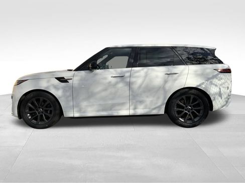 New 2025 Land Rover Range Rover Sport Dynamic SE image 4