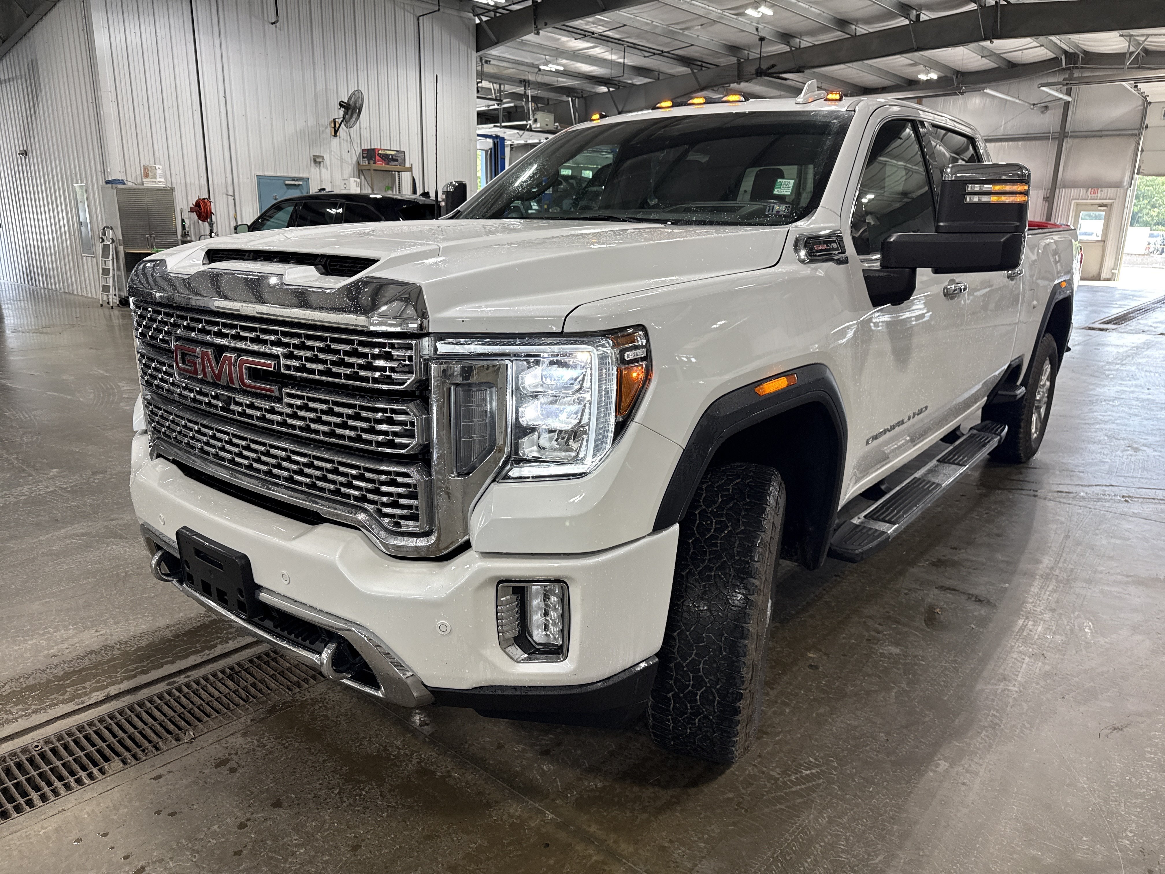 Used 2021 GMC Sierra 2500 Denali w/ Denali Ultimate Package AWD/4WD image 6