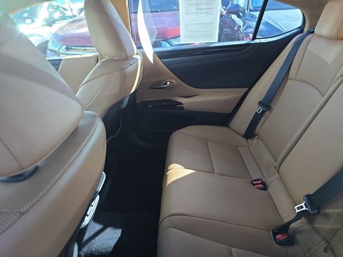 Used 2023 Lexus ES 350 w/ Accessory Package (Z1) image 10