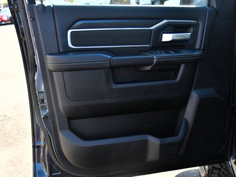 Used 2025 RAM 2500 Big Horn AWD/4WD image 16