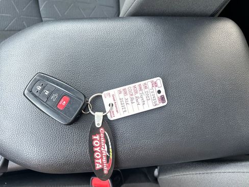 Certified 2023 Toyota RAV4 XLE image 33