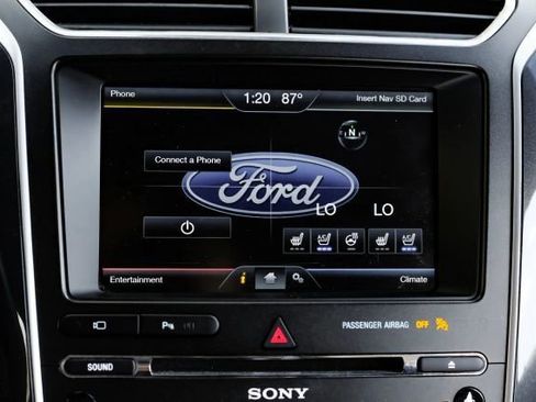 Used 2016 Ford Explorer Limited image 32