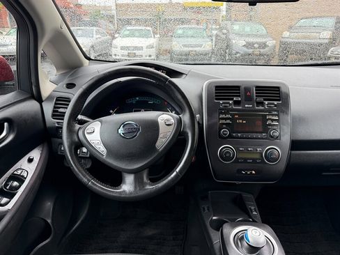 Used 2015 Nissan Leaf S w/ Charge Package image 17