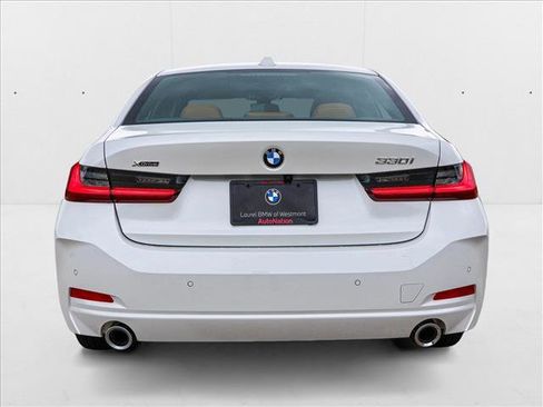 Used 2025 BMW 330i xDrive Sedan AWD/4WD image 6