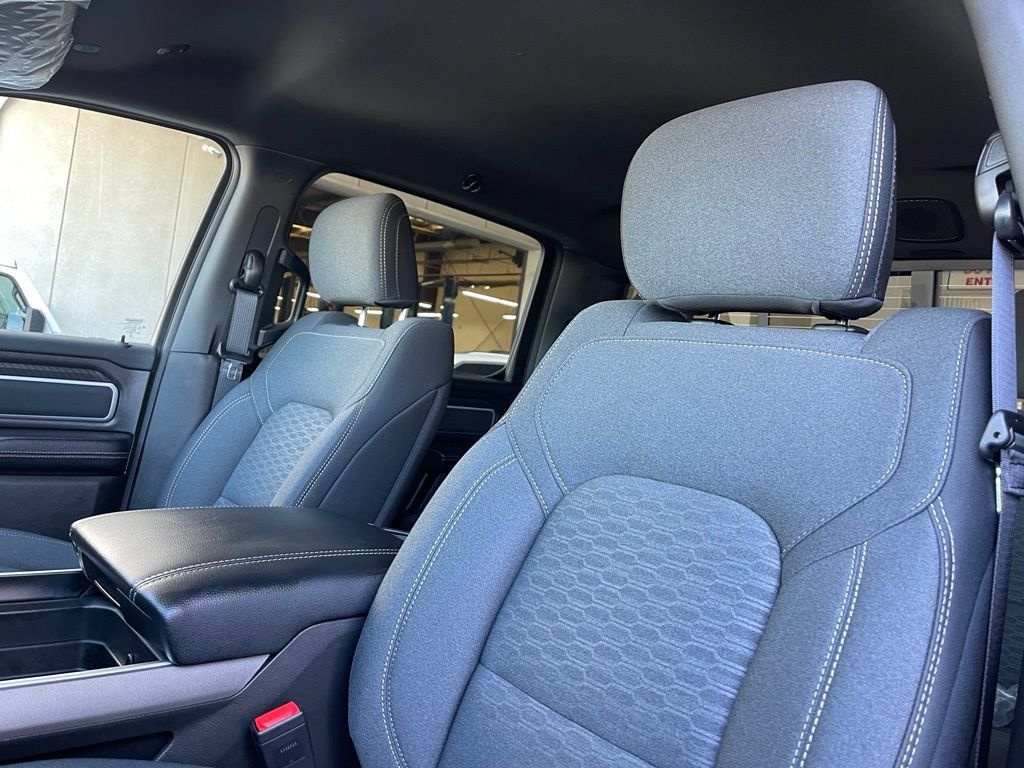 New 2026 RAM 1500 Big Horn AWD/4WD image 8