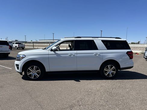 Used 2024 Ford Expedition Max Limited image 2