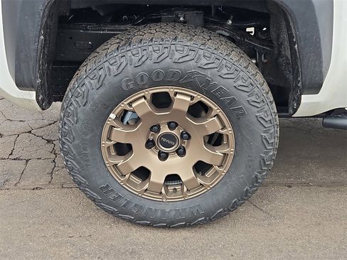New 2025 Toyota Tacoma Trailhunter image 5