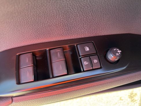 Certified 2026 Toyota Camry SE image 14