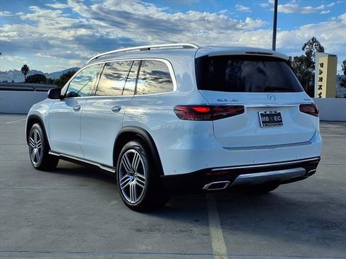 Used 2025 Mercedes-Benz GLS 450 4MATIC image 20
