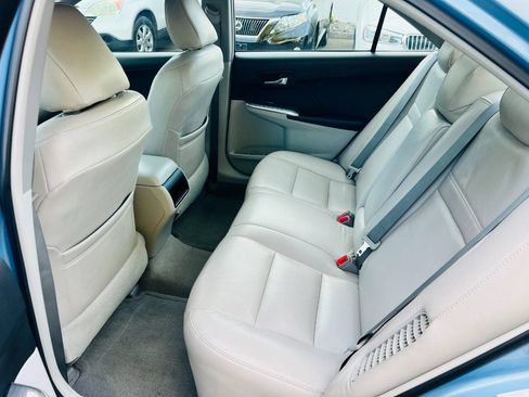Used 2012 Toyota Camry LE FWD image 17