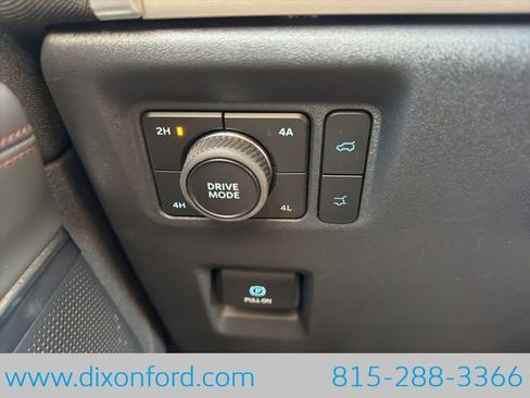 Used 2025 Ford Expedition Active image 19