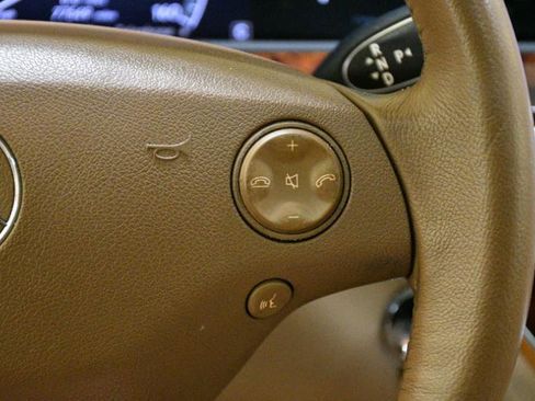 Used 2007 Mercedes-Benz S 550 image 27