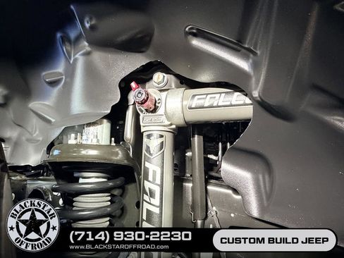 Used 2023 Jeep Gladiator Mojave w/ LED Lighting Group AWD/4WD image 27