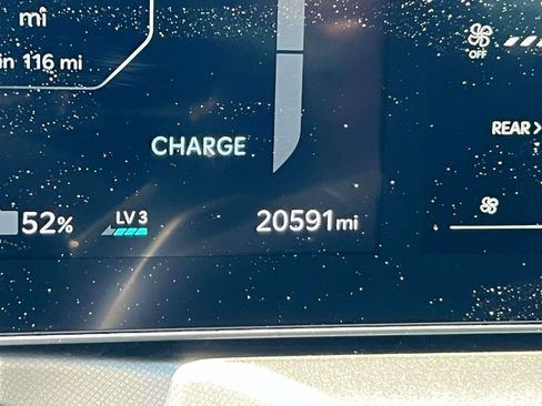 Certified 2024 Kia EV9 Light Long Range RWD image 28