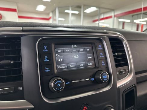 Used 2021 RAM 1500 Classic SLT image 23