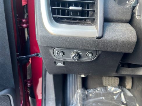 Used 2019 GMC Terrain Denali w/ LPO, 'HIT The Road' Package image 19