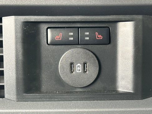 New 2026 Ford F250 Lariat w/ Black Appearance Package image 22