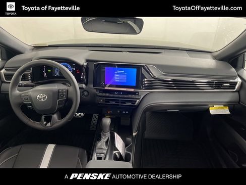 Used 2026 Toyota Camry SE w/ Convenience Package image 16