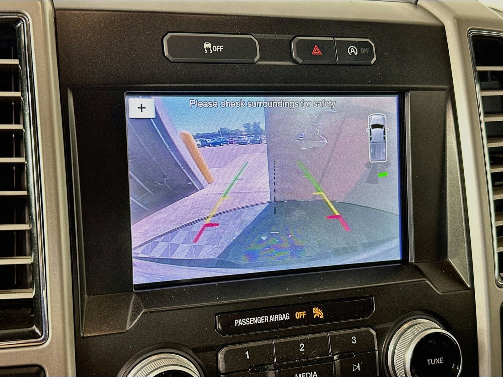 Used 2019 Ford F150 King Ranch w/ Equipment Group 601A Luxury AWD/4WD image 14