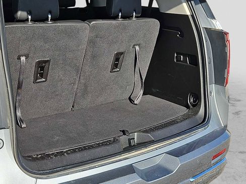 Used 2023 GMC Acadia Denali w/ Denali Technology Package image 23