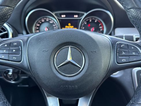 Used 2019 Mercedes-Benz GLA 250 image 17